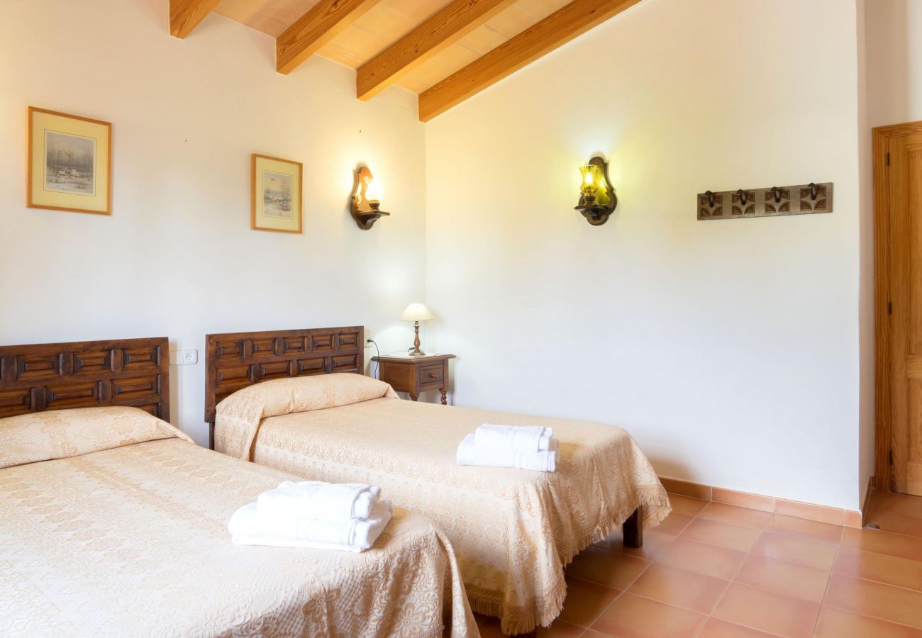Finca en Pollensa / Pollença - ESTERN  ref. VP01