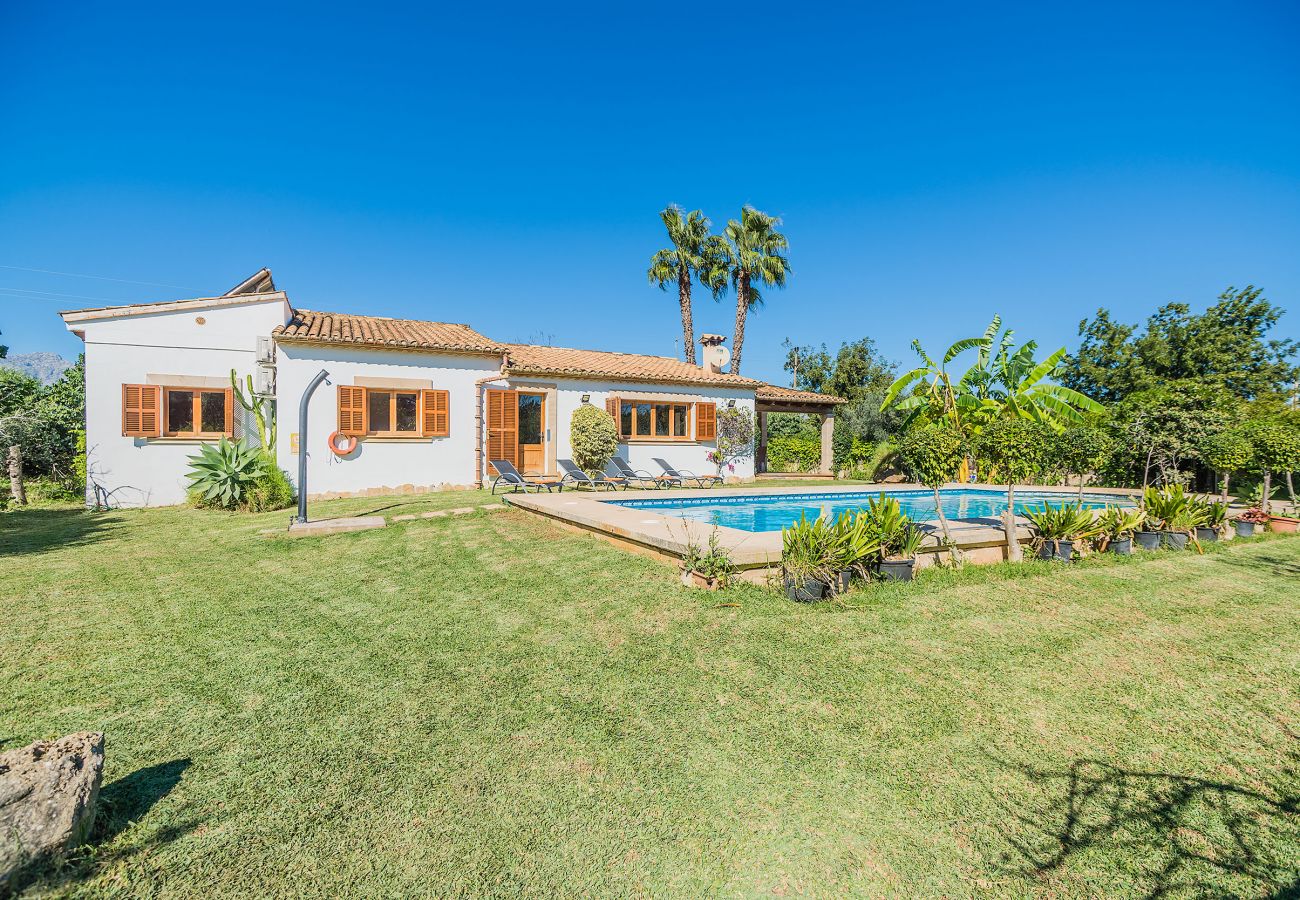Villa en Pollensa / Pollença - BLANCO  Ref. VP08