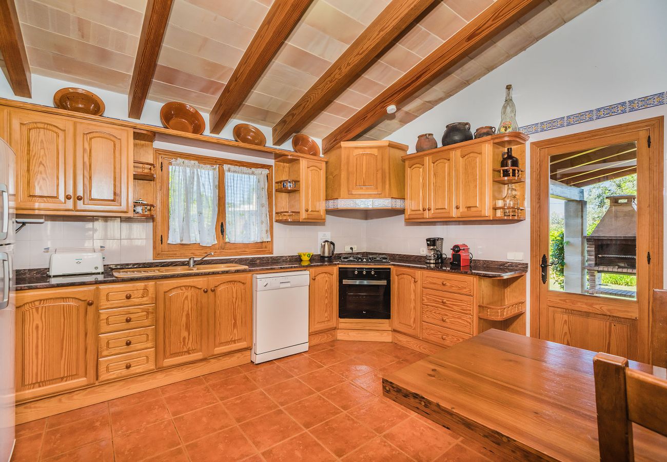 Villa en Pollensa / Pollença - BLANCO  Ref. VP08