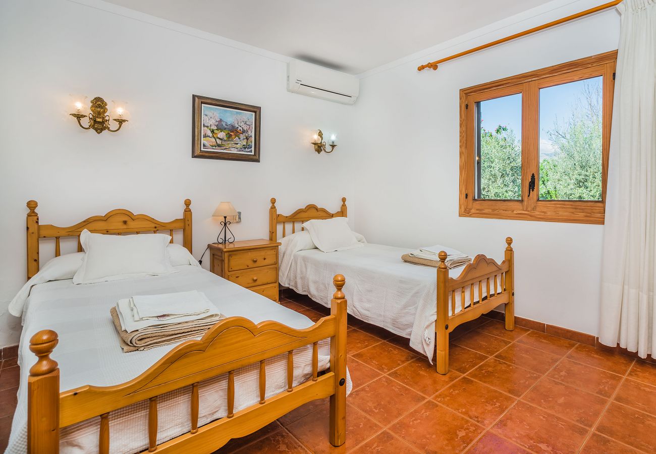 Villa en Pollensa / Pollença - BLANCO  Ref. VP08
