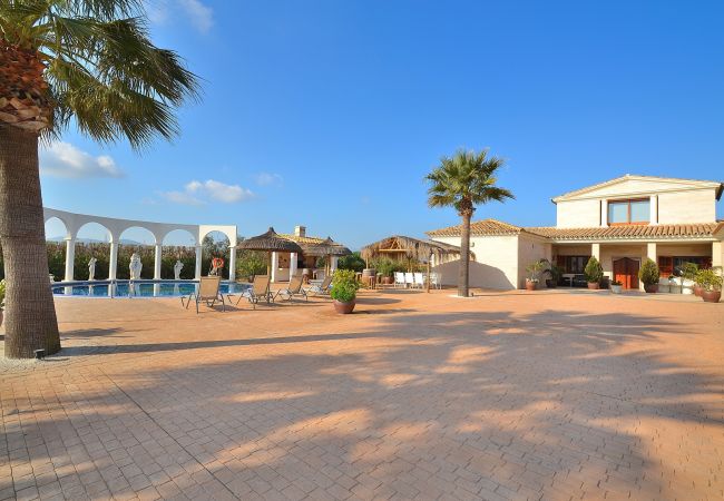 Villa en Sa Pobla - 261 Villa Son Manyo ET/1982 by Mallorca Charme Villa en Sa Pobla - 261 Villa Son Manyo ET/1982 by Mallorca Charme