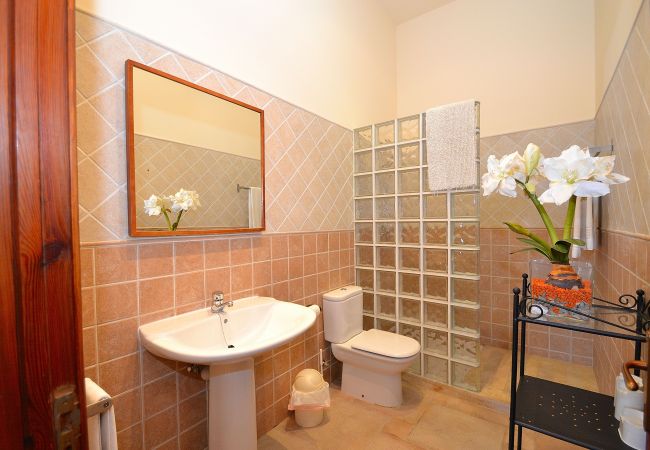 Casa en Llubi - 152 Villa Tofollubí TI/63 by Mallorca Charme Casa en Llubi - 152 Villa Tofollubí TI/63 by Mallorca Charme