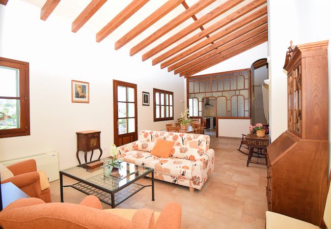 Casa en Llubi - 152 Villa Tofollubí TI/63 by Mallorca Charme Casa en Llubi - 152 Villa Tofollubí TI/63 by Mallorca Charme