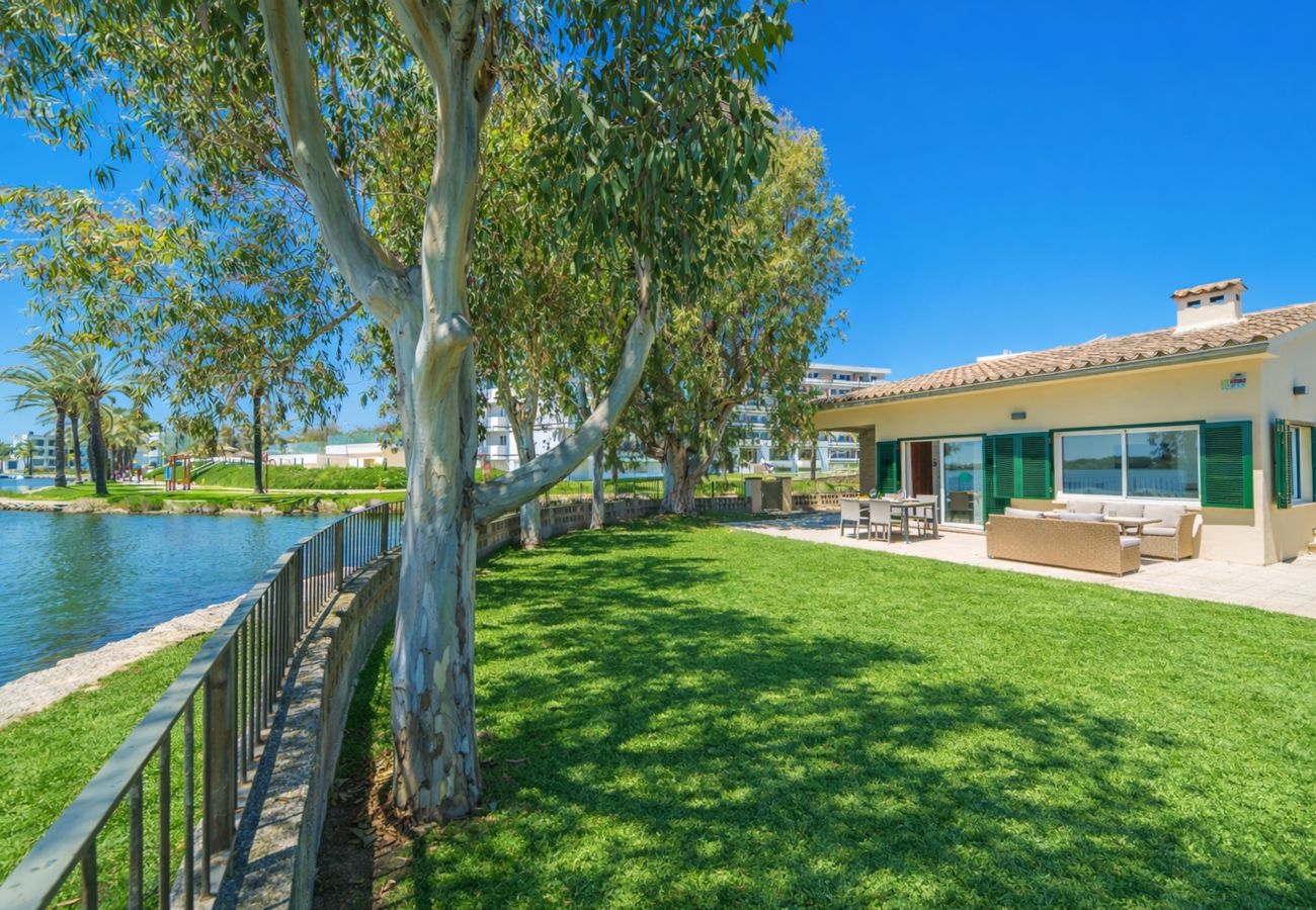 Villa en Alcúdia - E117 El Lago by Mallorca Villa Selection