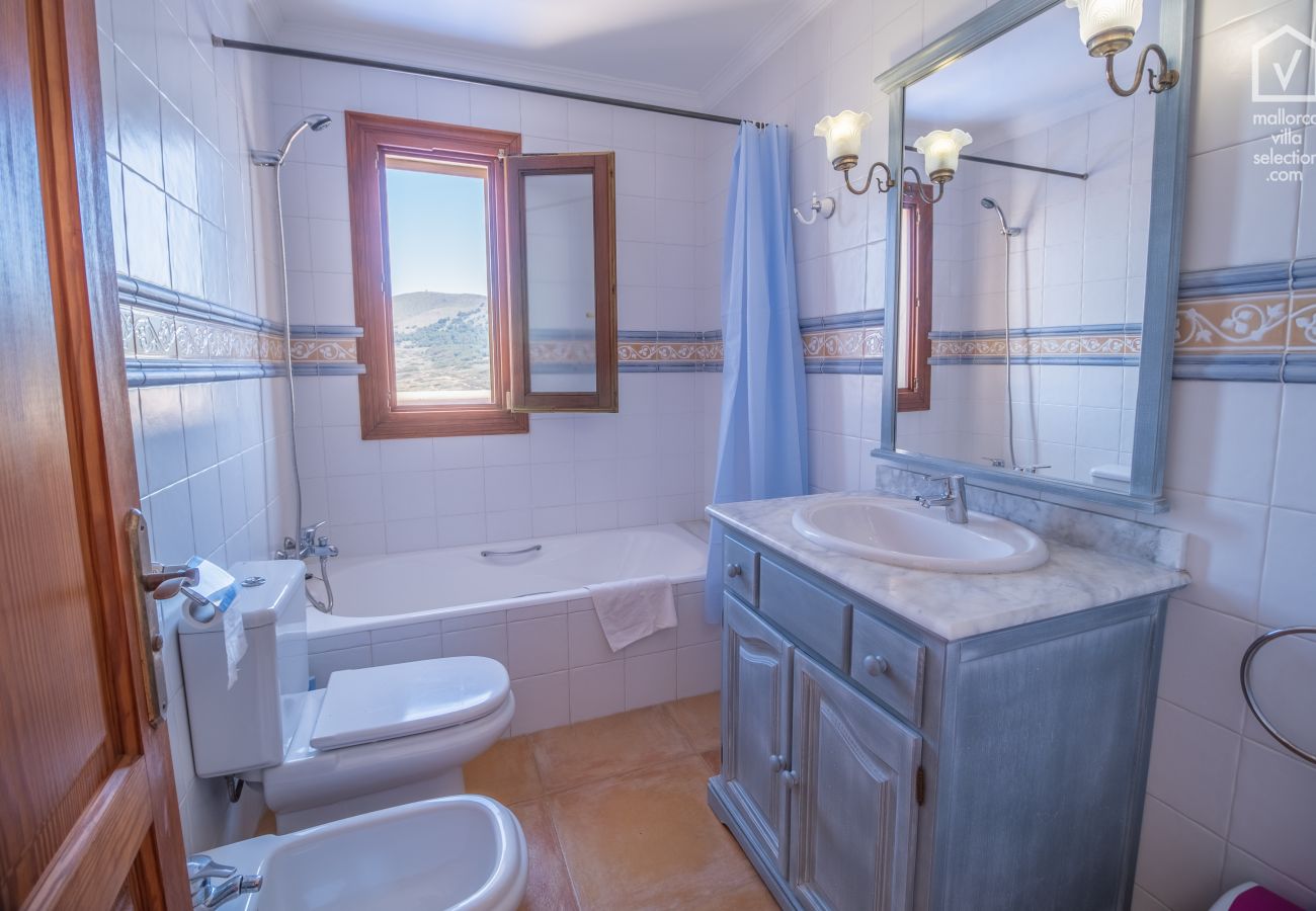 Villa en Cala Mesquida - E151 Camomila by Mallorca Villa Selection