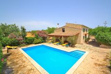 Finca bonita con piscina para alquilar en Mallorca