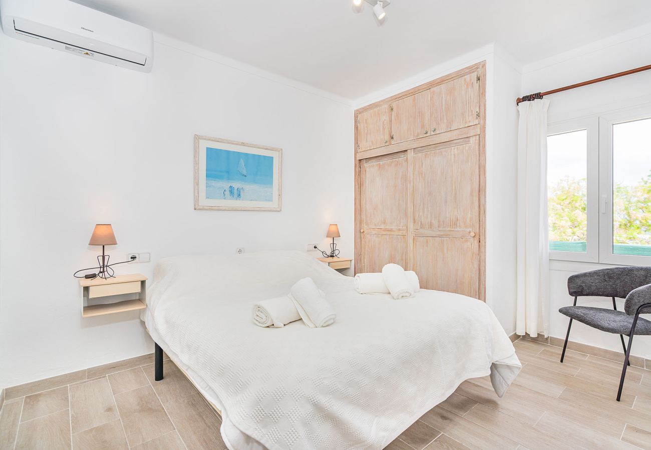 Apartamento en Cala Sant Vicenç - BON DIA Ref. CS17
