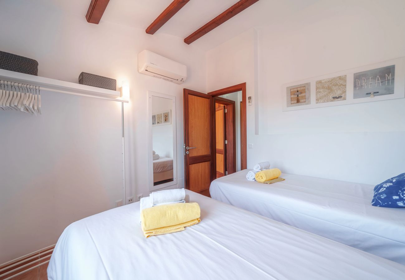 Casa adosada en Cala Romantica - E259 Casa Goldi by Mallorca Villa Selection