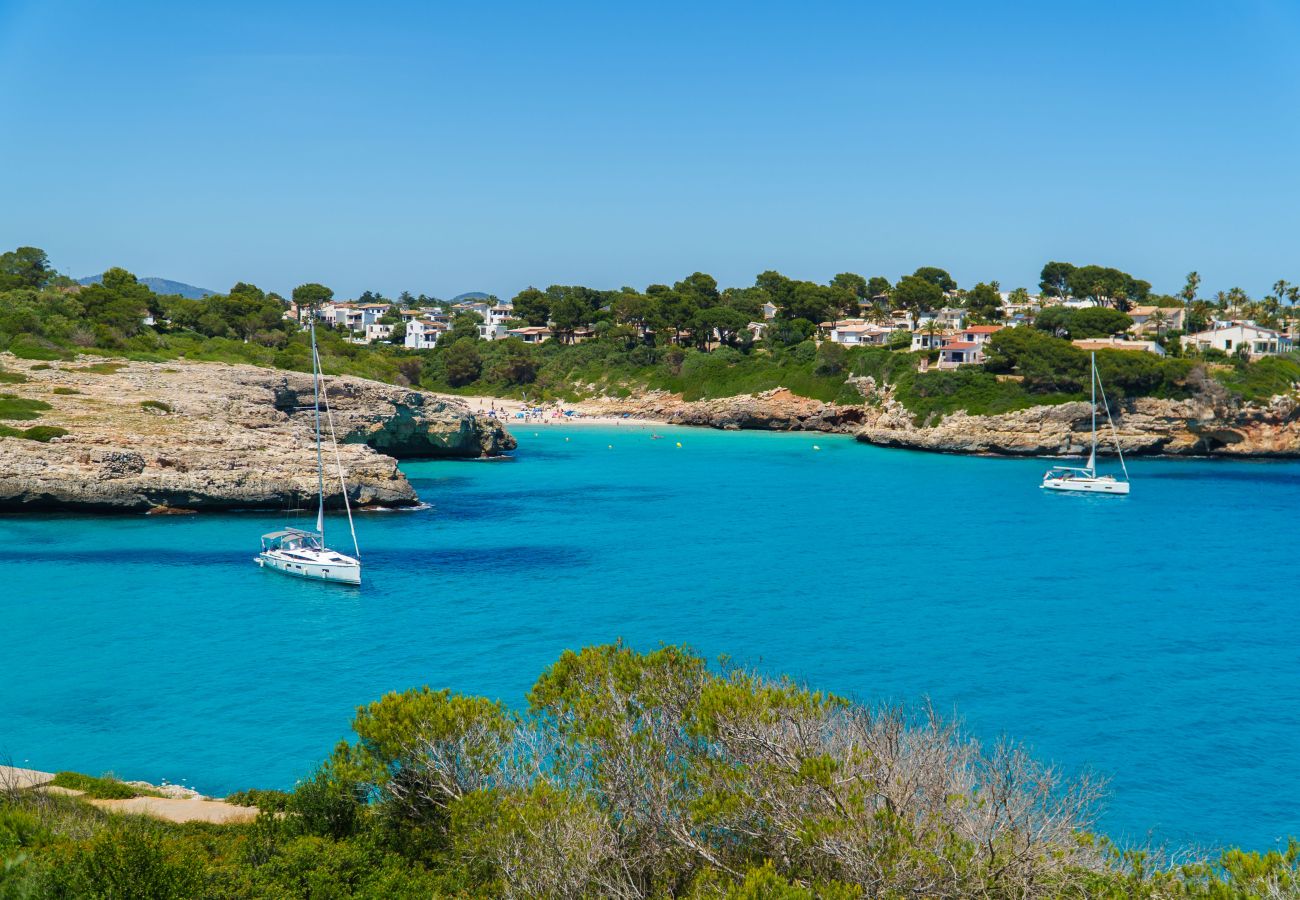 Casa adosada en Cala Romantica - E259 Casa Goldi by Mallorca Villa Selection