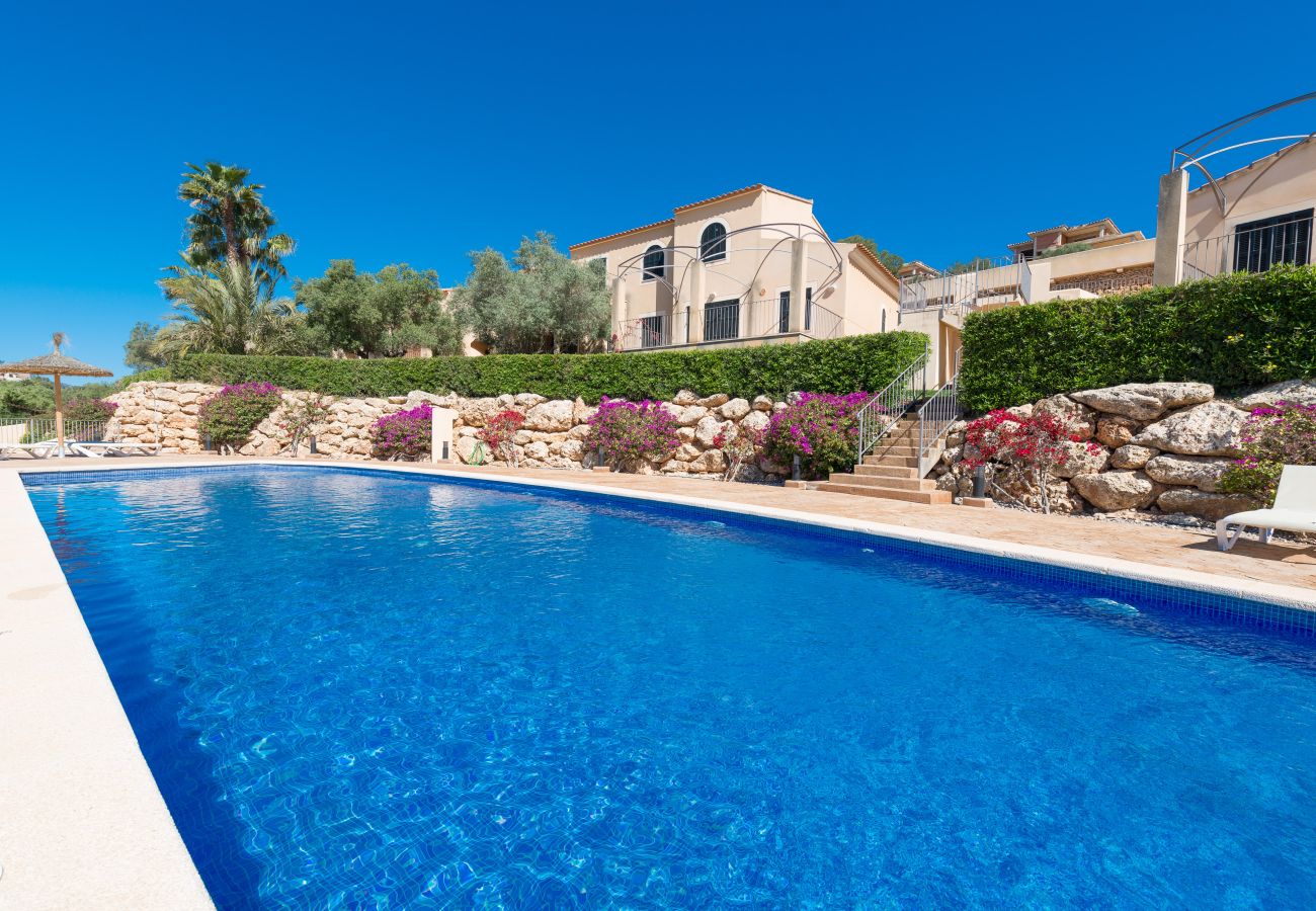 Casa adosada en Cala Romantica - E259 Casa Goldi by Mallorca Villa Selection