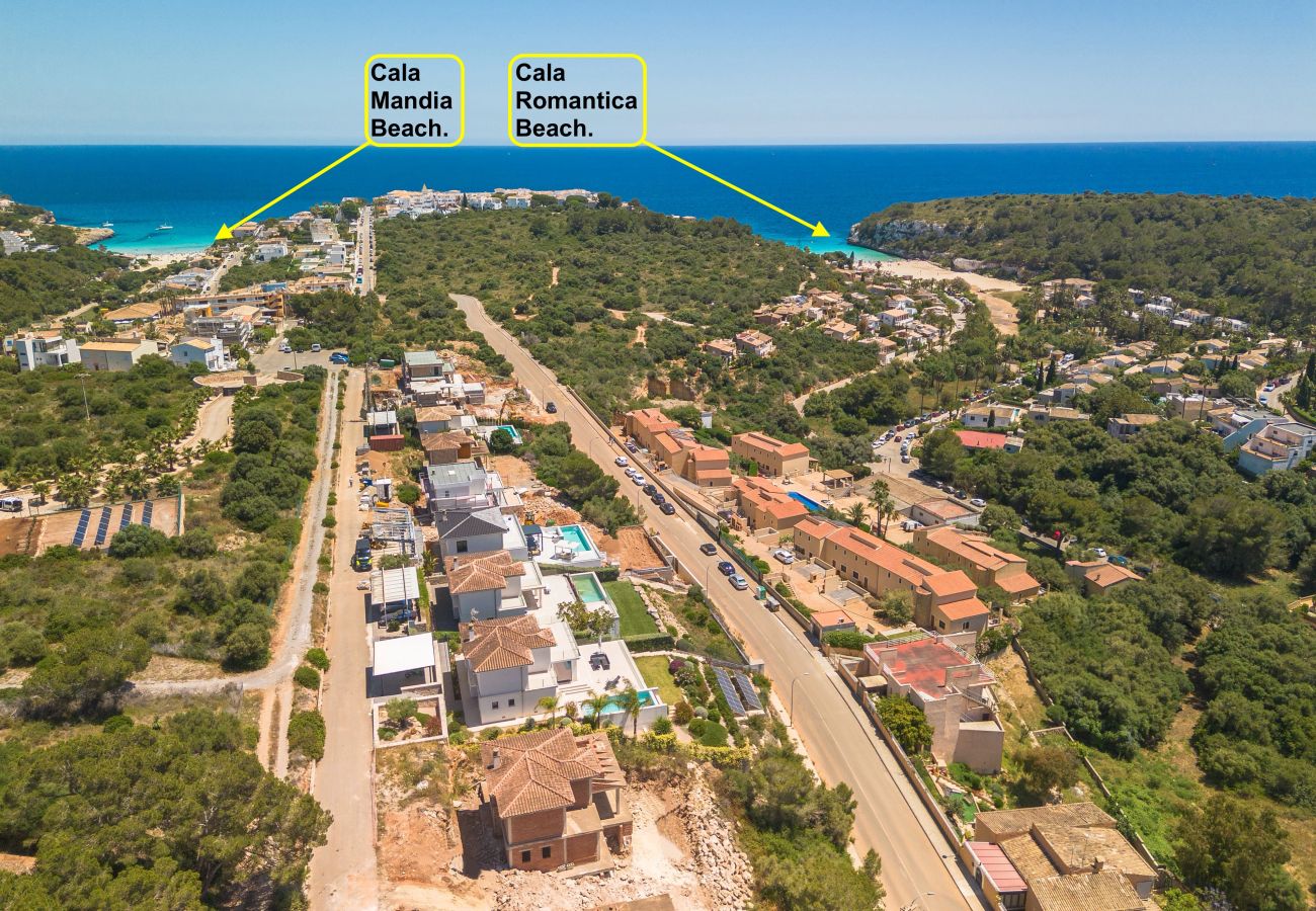 Casa adosada en Cala Romantica - E259 Casa Goldi by Mallorca Villa Selection
