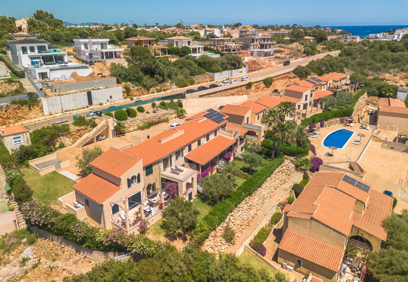 Casa adosada en Cala Romantica - E259 Casa Goldi by Mallorca Villa Selection