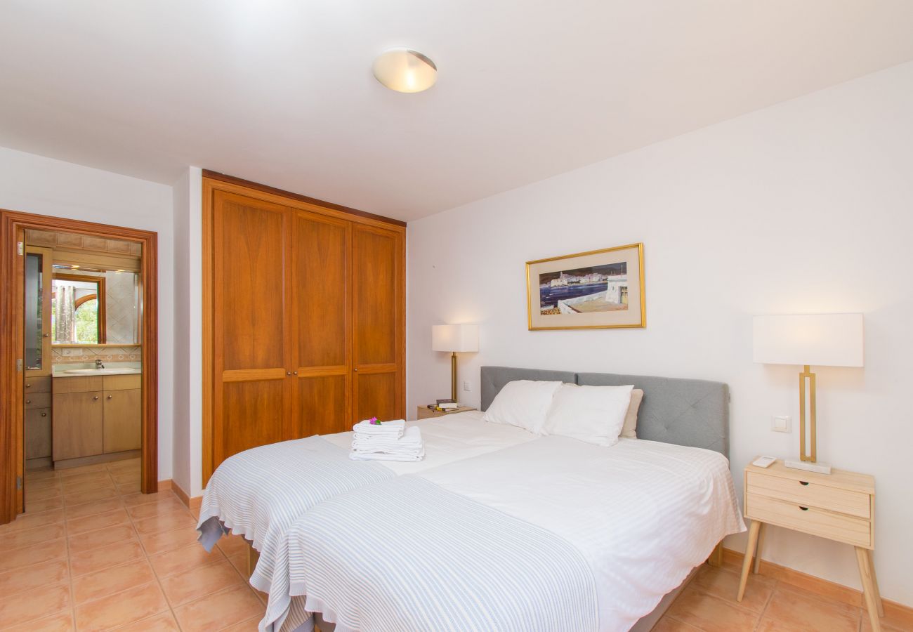 Casa adosada en Cala Romantica - E241 Casa Alegria by Mallorca Villa Selection