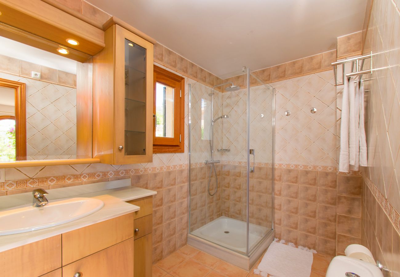 Casa adosada en Cala Romantica - E241 Casa Alegria by Mallorca Villa Selection