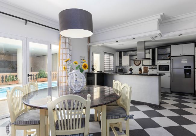 Casa en Muro - YourHouse Villa Marian Casa en Muro - YourHouse Villa Marian