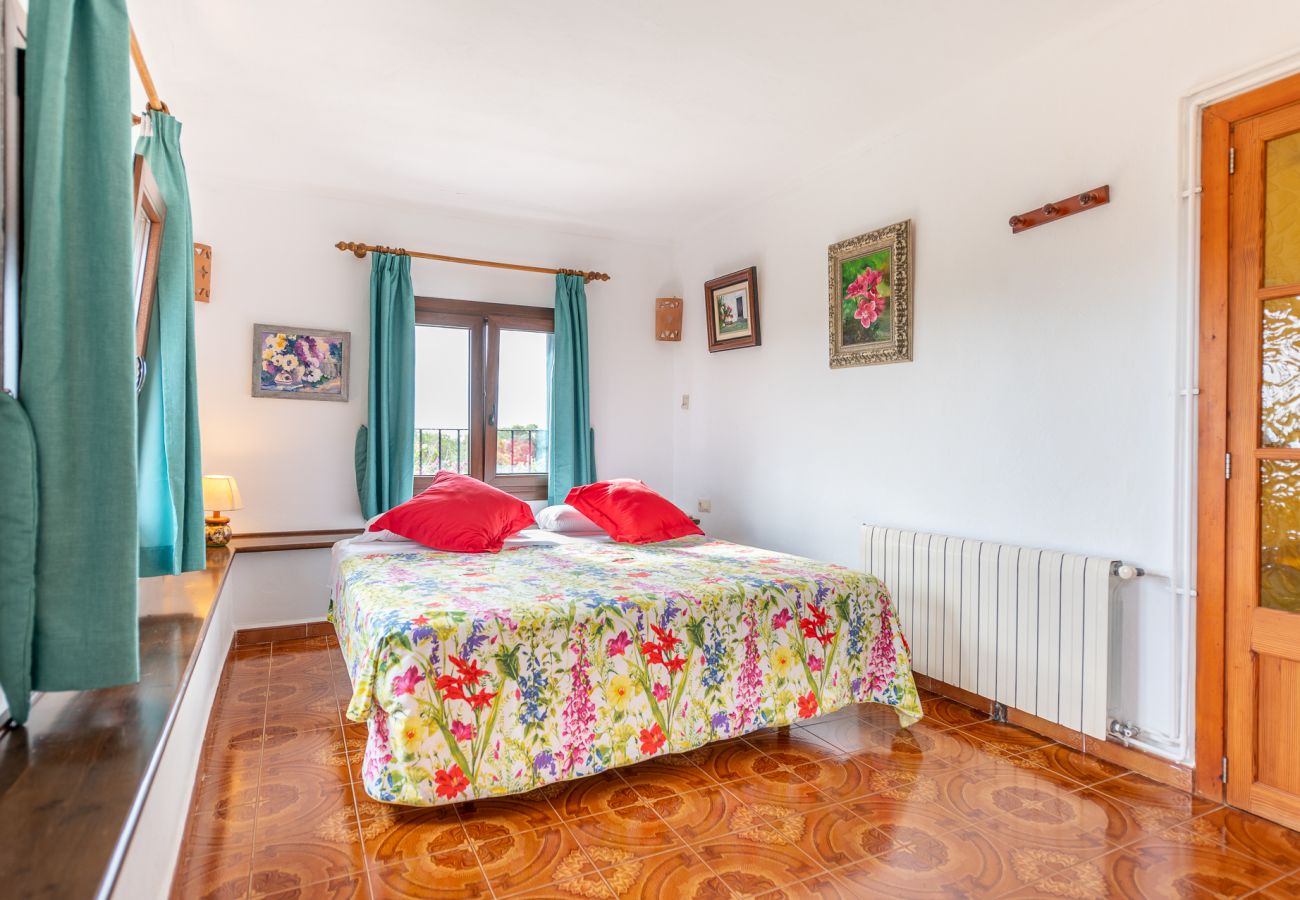 Casa rural en S´Alqueria Blanca - Finca Son Marimon (16 pax)