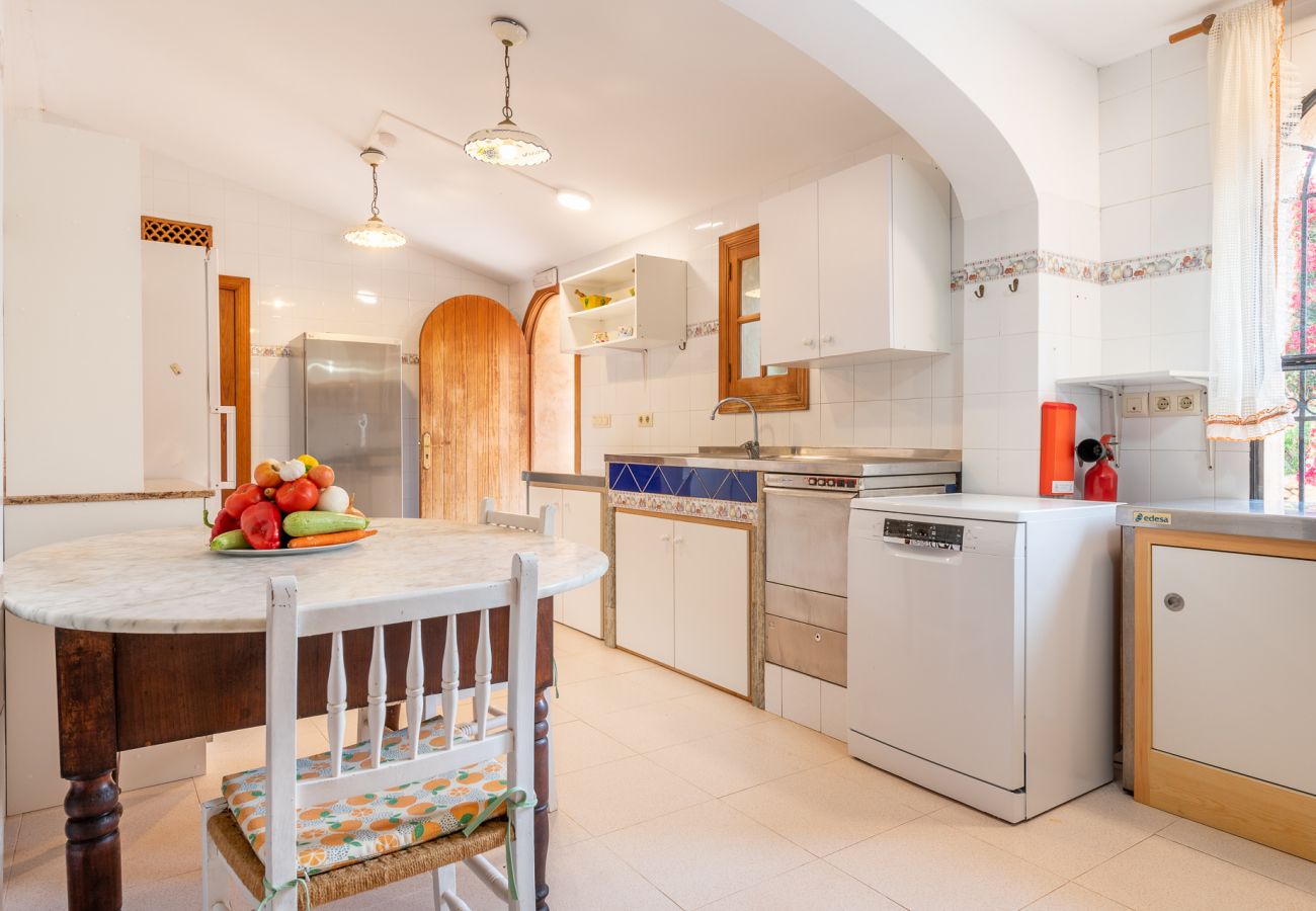 Casa rural en S´Alqueria Blanca - Finca Son Marimon (16 pax)