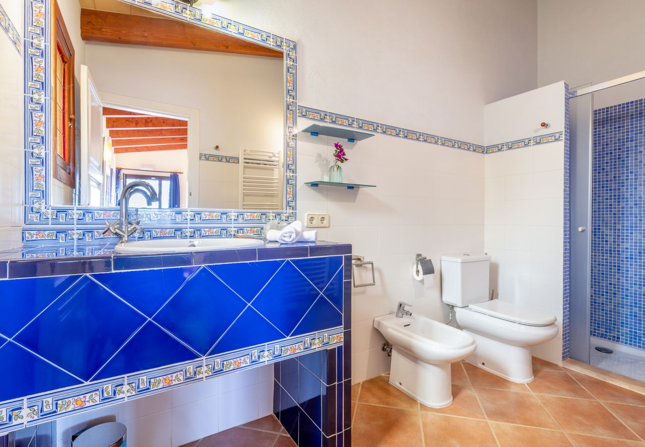 Casa rural en S´Alqueria Blanca - Finca Son Marimon (16 pax)