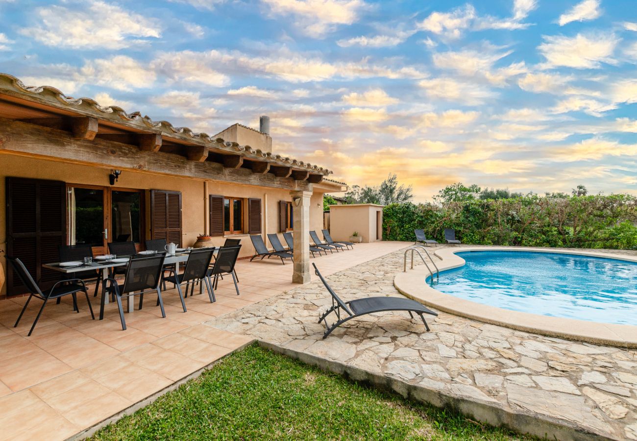 Villa en Pollensa - YourHouse Can Escandeu