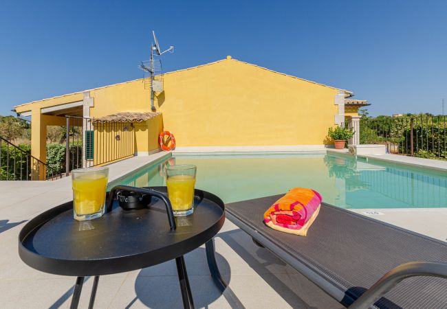 Villa en Buger - YourHouse Son Serra de Búger Villa en Buger - YourHouse Son Serra de Búger