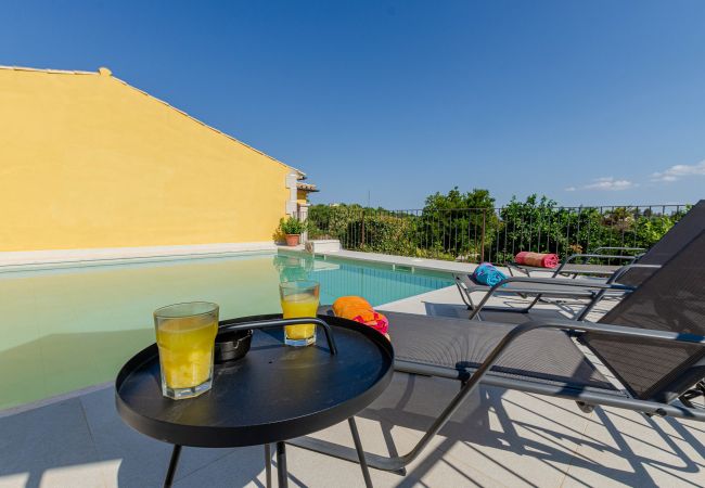 Villa en Buger - YourHouse Son Serra de Búger Villa en Buger - YourHouse Son Serra de Búger