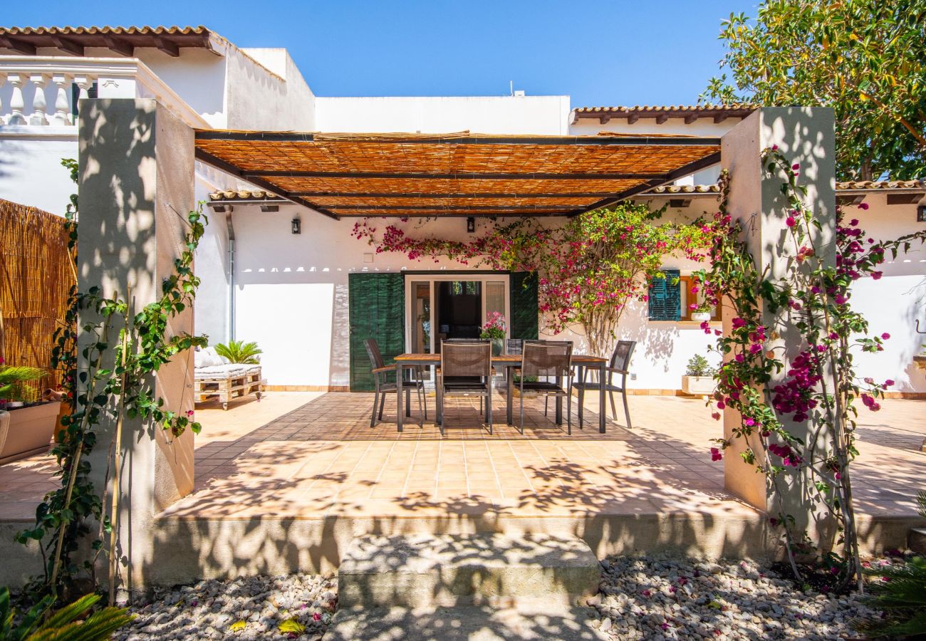 Agroturismo en Santa Margalida - Agroturismo Son Flo Buguemvillea by YourHouse