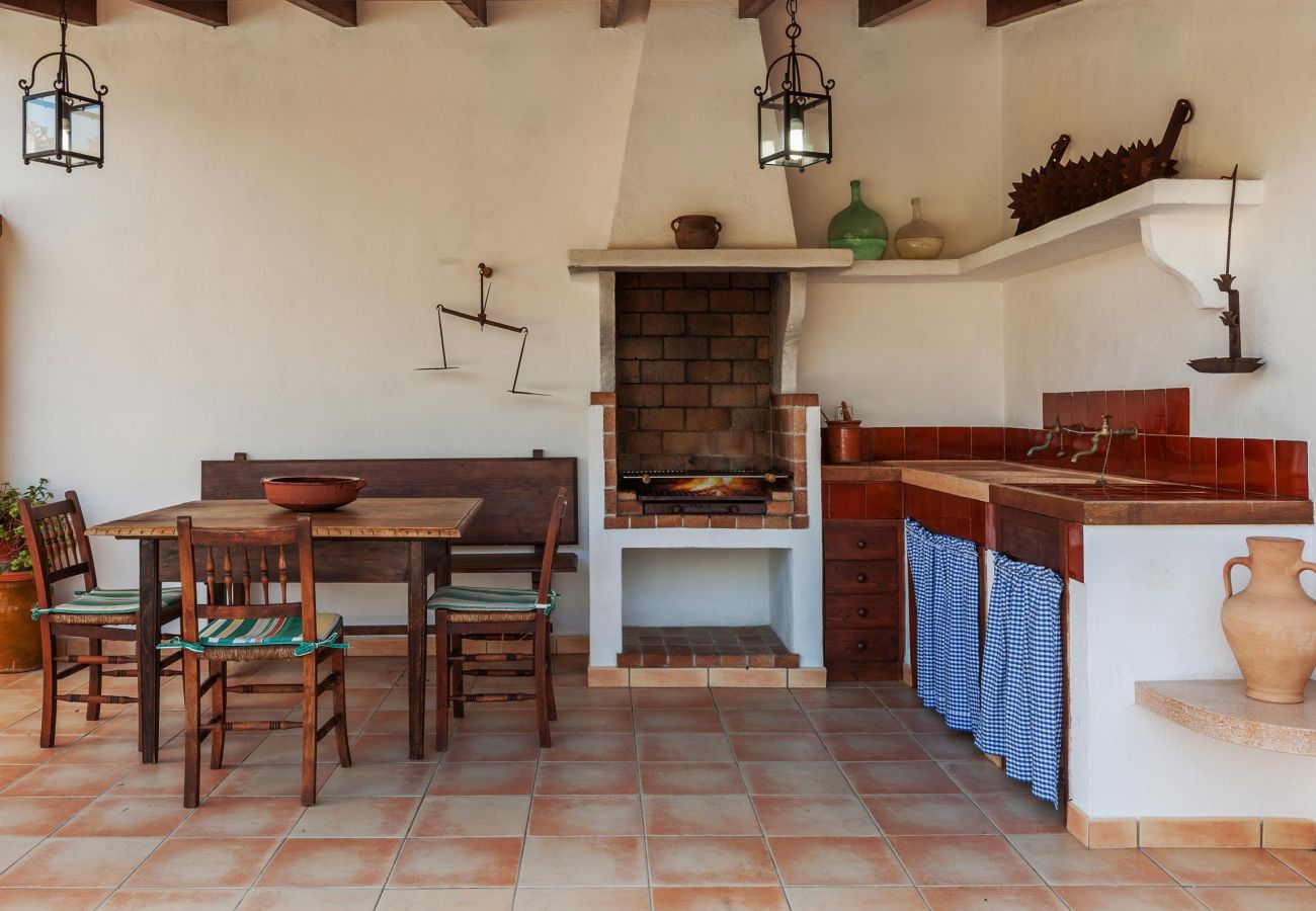 Finca in Pollensa / Pollença - ENCIS Ref. VP46