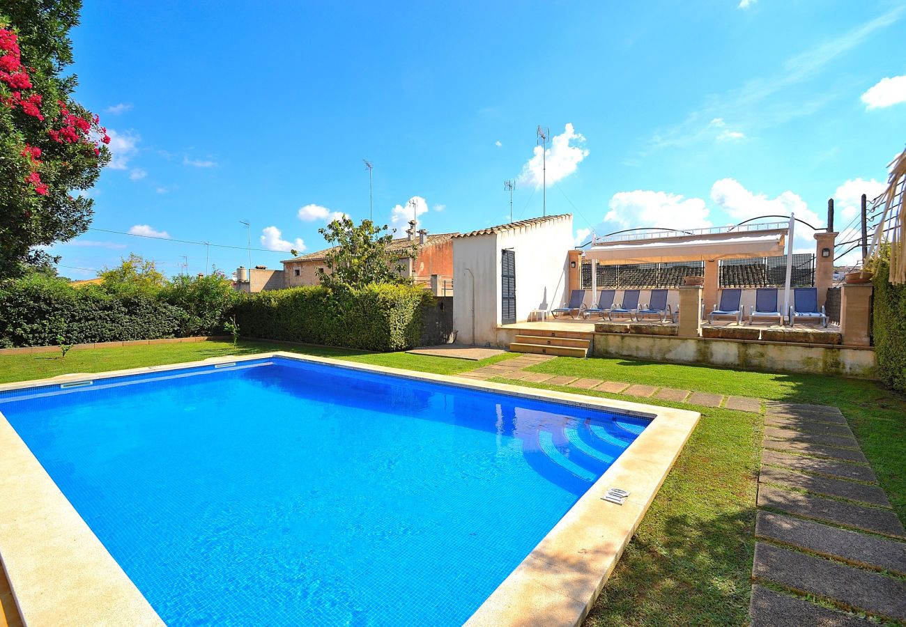 Ab 100€ pro Tag können Sie Ihre Villa auf Mallorca mieten Ab 100€ pro Tag können Sie Ihre Villa auf Mallorca mieten