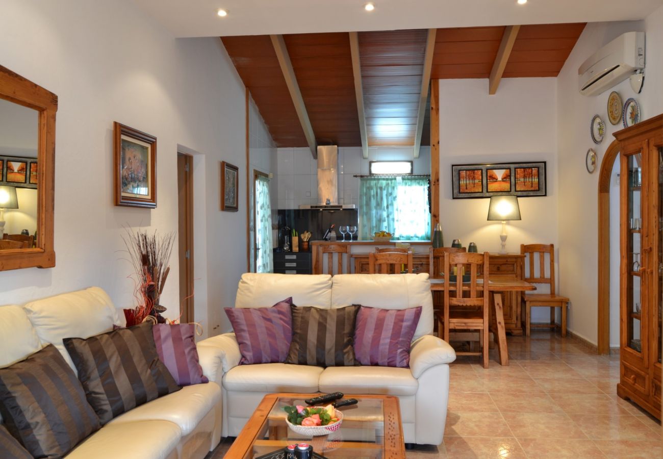 Private Finca Mallorca mit geräumigem Wohnzimmer