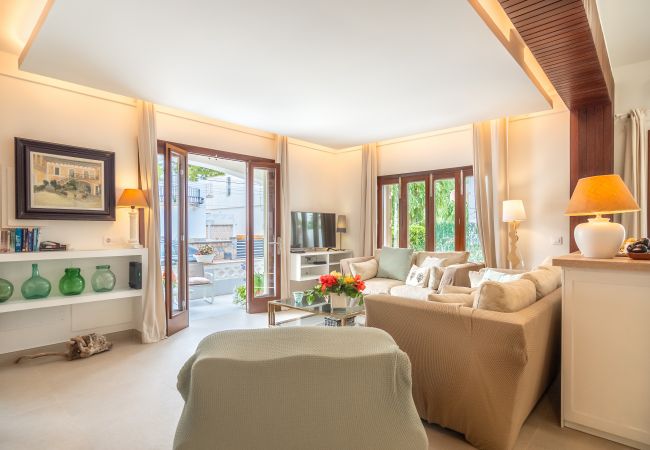 Villa in Port de Pollença - C072 Hibiscus by Mallorca Villa Selection Villa in Port de Pollença - C072 Hibiscus by Mallorca Villa Selection