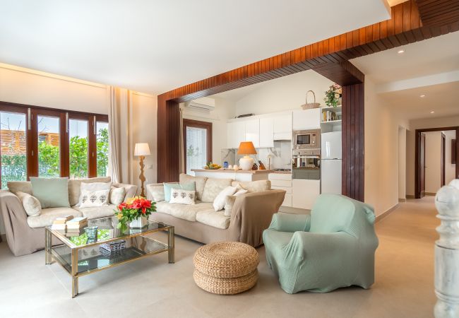 Villa in Port de Pollença - C072 Hibiscus by Mallorca Villa Selection Villa in Port de Pollença - C072 Hibiscus by Mallorca Villa Selection