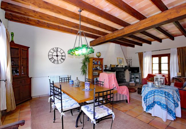 Ab 100€ pro Tag können Sie Ihre Finca auf Mallorca von privat mieten Ab 100€ pro Tag können Sie Ihre Finca auf Mallorca von privat mieten
