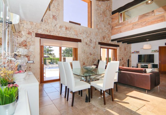 Finca in Sa Pobla - 140 Villa Son Ferragut VT/2073  by Mallorca Charm Finca in Sa Pobla - 140 Villa Son Ferragut VT/2073  by Mallorca Charm