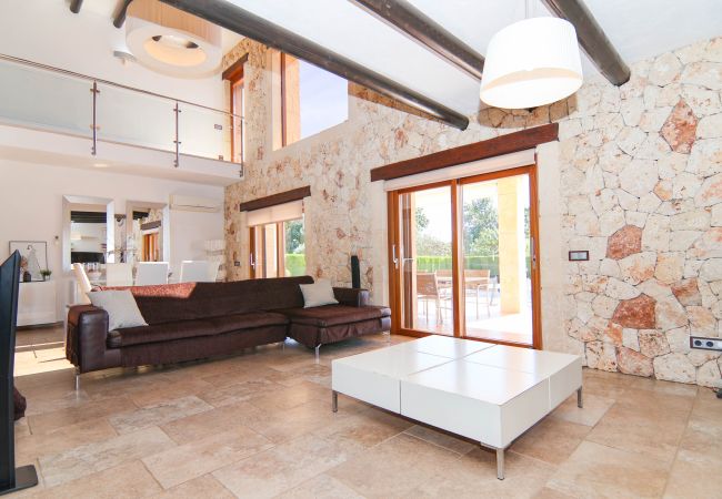 Finca in Sa Pobla - 140 Villa Son Ferragut VT/2073  by Mallorca Charm Finca in Sa Pobla - 140 Villa Son Ferragut VT/2073  by Mallorca Charm