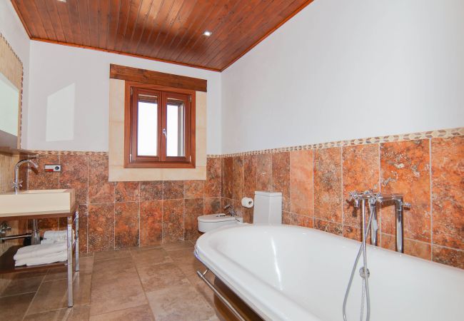 Finca in Sa Pobla - 140 Villa Son Ferragut VT/2073  by Mallorca Charm Finca in Sa Pobla - 140 Villa Son Ferragut VT/2073  by Mallorca Charm