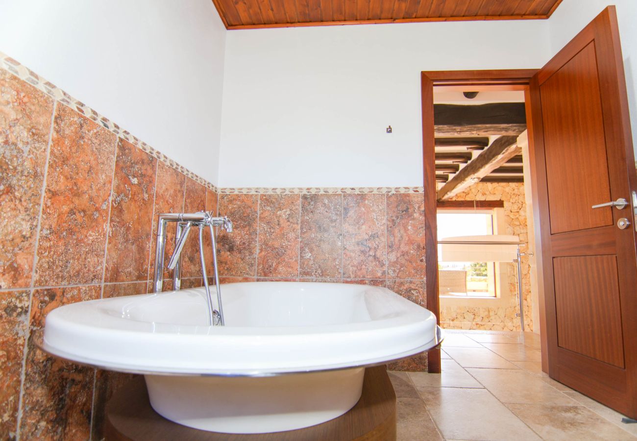 Finca in Sa Pobla - 140 Villa Son Ferragut VT/2073  by Mallorca Charm Finca in Sa Pobla - 140 Villa Son Ferragut VT/2073  by Mallorca Charm
