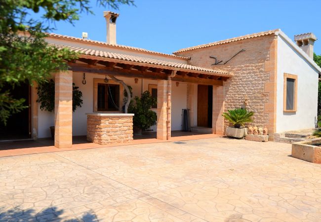 Ab 100€ pro Tag  können Sie Ihre Villa auf Mallorca mieten