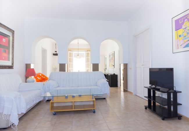 Ab 100€ pro Tag können Sie Ihre Villa auf Mallorca mieten Ab 100€ pro Tag können Sie Ihre Villa auf Mallorca mieten