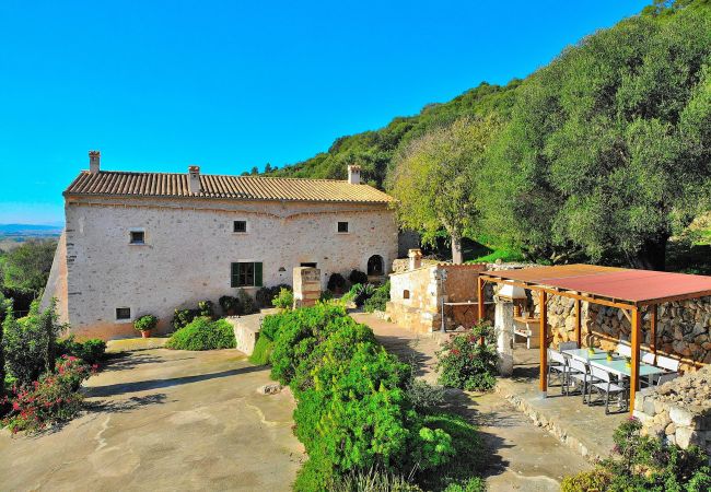 Villa in Alcudia mit Pool- und Bergblick Villa in Alcudia mit Pool- und Bergblick