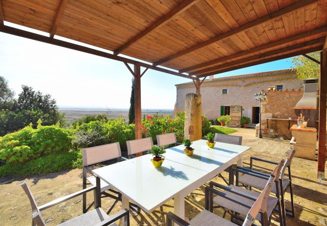 Terrasse der Finca in Alcudia Terrasse der Finca in Alcudia