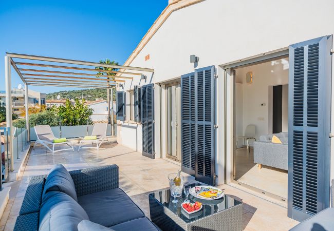Chalet in Port de Pollença - VILLA HOLLAND (11 pax)  Ref. PP11 Chalet in Port de Pollença - VILLA HOLLAND (11 pax)  Ref. PP11