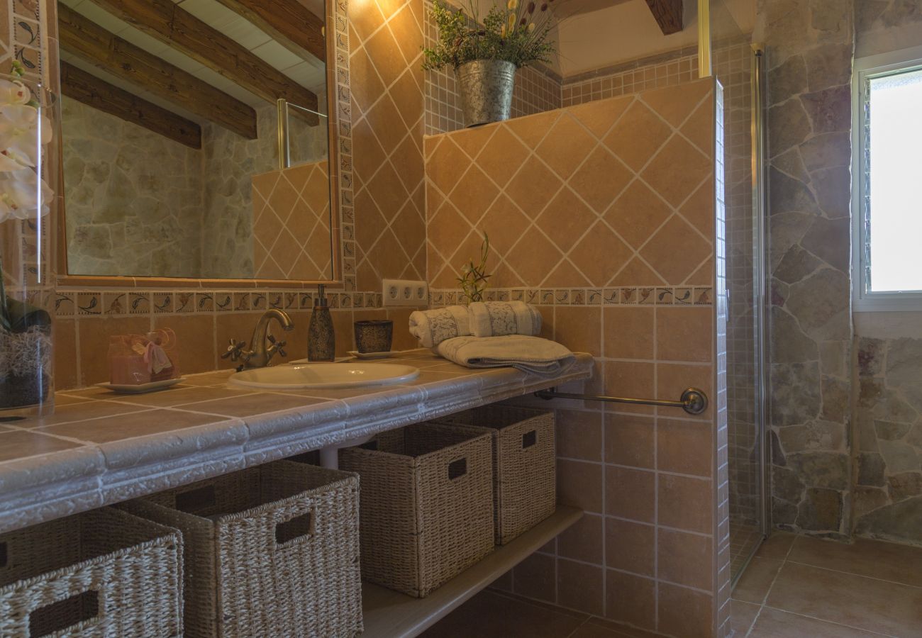 Ferienhaus in Muro - YourHouse Es Moyà des Pins, chalet with views to S