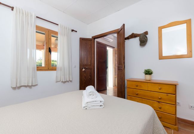 Villa in Binissalem - YourHouse La Suerte Villa in Binissalem - YourHouse La Suerte