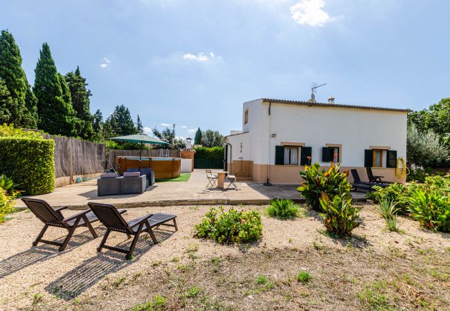 Villa in Binissalem - YourHouse La Suerte Villa in Binissalem - YourHouse La Suerte