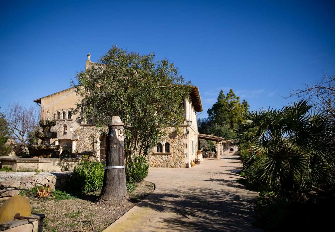 Ferienwohnung in Maria de la salut - Apartment in rural house, YourHouse Deulosal