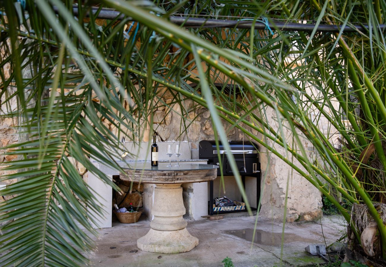 Ferienwohnung in Maria de la salut - Apartment in rural house, YourHouse Deulosal