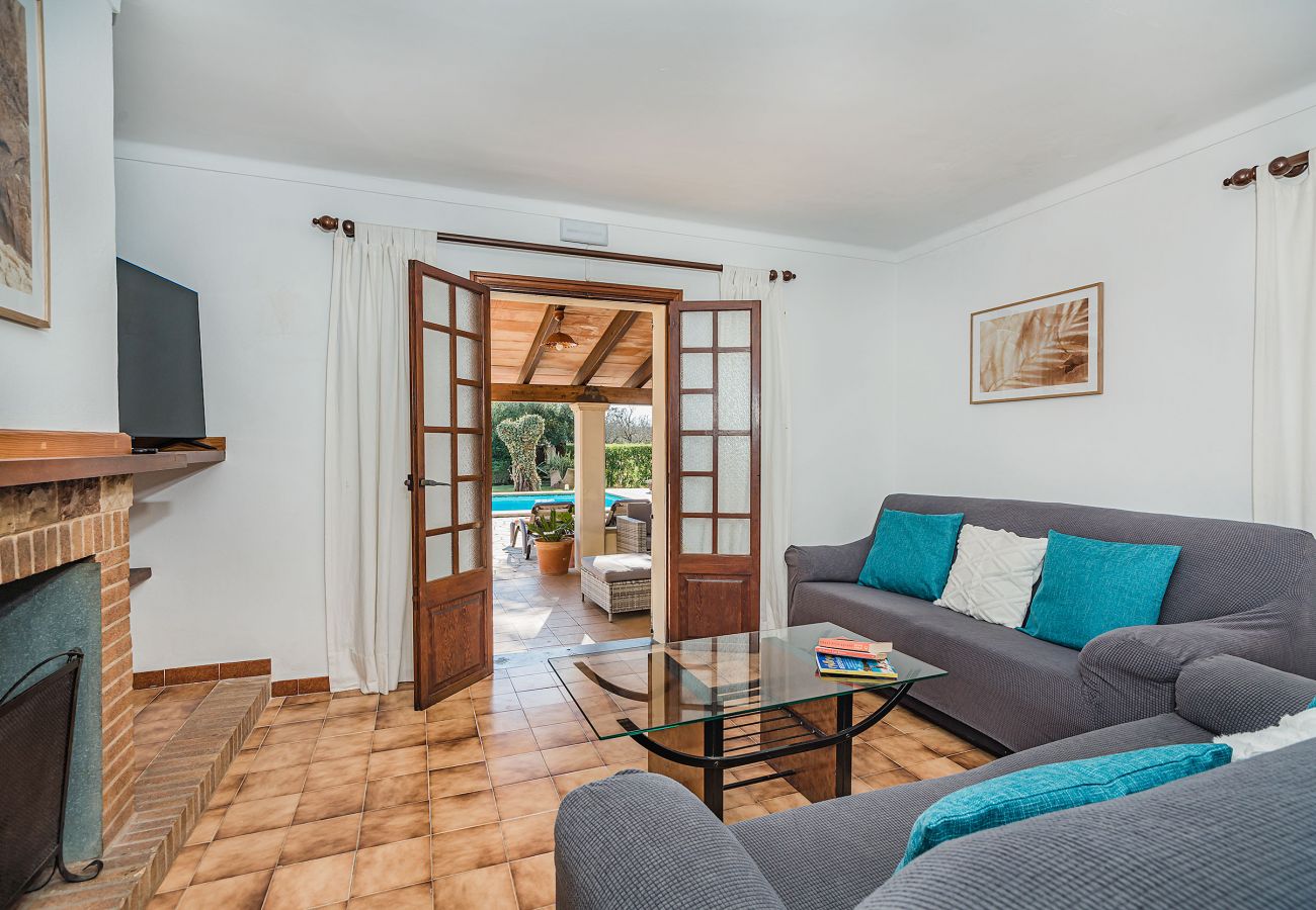 Villa in Pollensa / Pollença - CANAVES  Ref. VP15