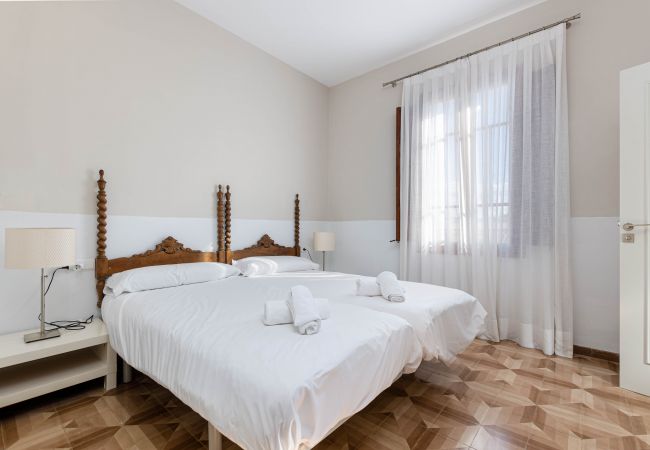 Ferienhaus in Llubi - YourHouse Can Bombarda Ferienhaus in Llubi - YourHouse Can Bombarda