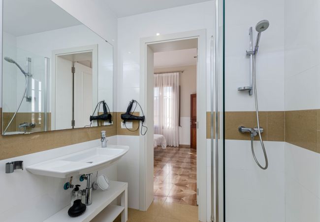 Ferienhaus in Llubi - YourHouse Can Bombarda Ferienhaus in Llubi - YourHouse Can Bombarda