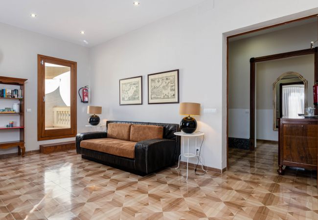 Ferienhaus in Llubi - YourHouse Can Bombarda Ferienhaus in Llubi - YourHouse Can Bombarda